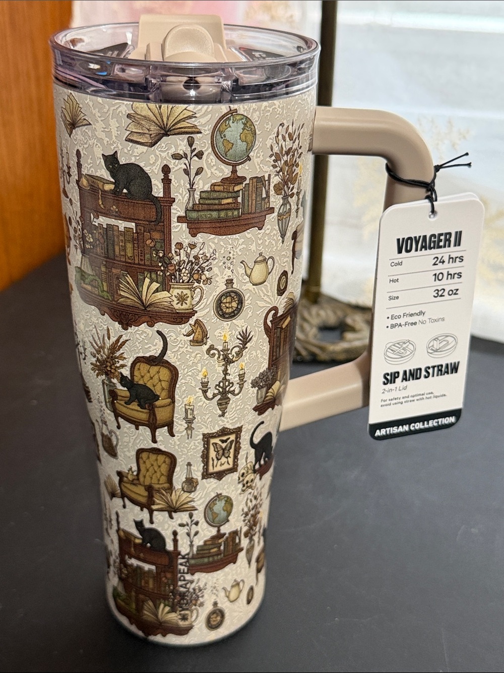 Hydrapeak voyager II sip and straw cat and book design tumbler 32 ozs